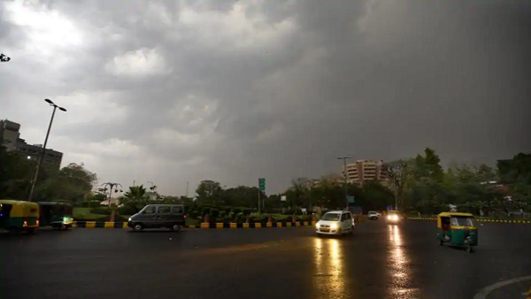 heavy rain forecast in gujarat, IMD alert to rains at south gujarat & saurashtra heavy rain forecast in gujarat, IMD alert to rains at south gujarat & saurashtra