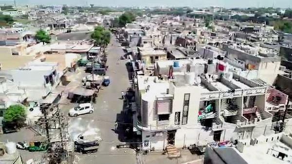 Gujarat Police will not charge Traffic fine for next 21 days in Surat Gujarat Police will not charge Traffic fine for next 21 days in Surat
