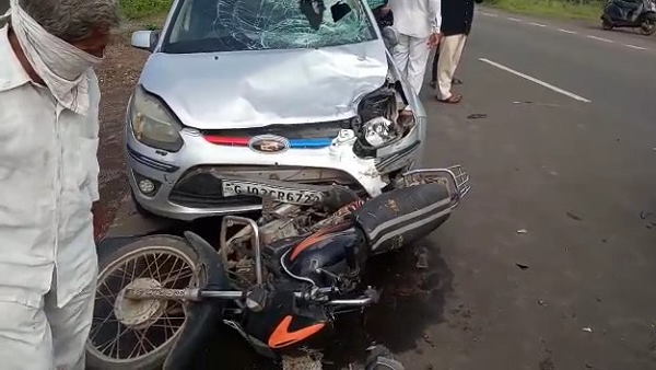 Watch: high speed car hits a bike at gondal road, accident caught in camera, video goes to viral Watch: high speed car hits a bike at gondal road, accident caught in camera, video goes to viral