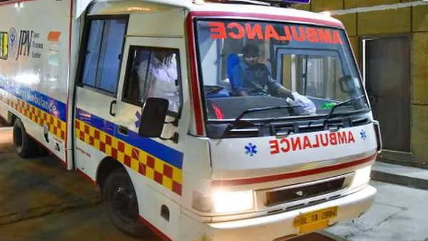 Gujarat Four labourers died after inhaling poisonous gas released from the chemical waste Gujarat Four labourers died after inhaling poisonous gas released from the chemical waste