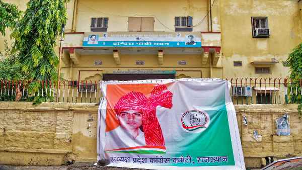 पायलट की अगली रणनीति पर सबकी नजर