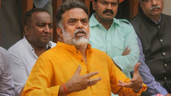 संजय निरुपम ने ट्वीट कर क्या कहा