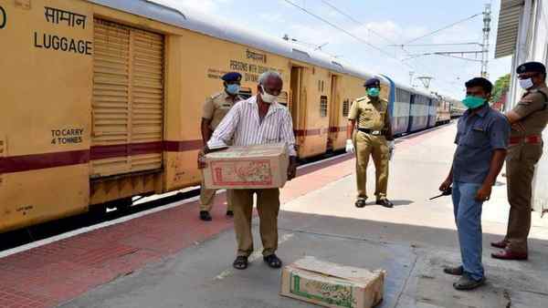 पहली बार पार्सल ट्रेन पहुंची थी बांग्लादेश