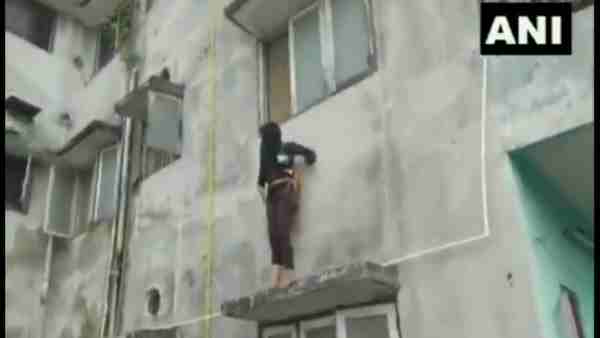 fire brigade successfully rescued a girl trying to commit suicide fire brigade successfully rescued a girl trying to commit suicide