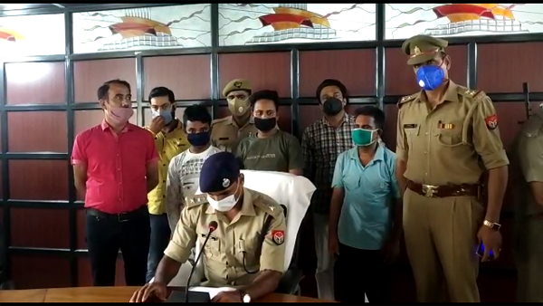 Watch: father give money to neighbors for murder of son, hapur police reveals the case Watch: father give money to neighbors for murder of son, hapur police reveals the case
