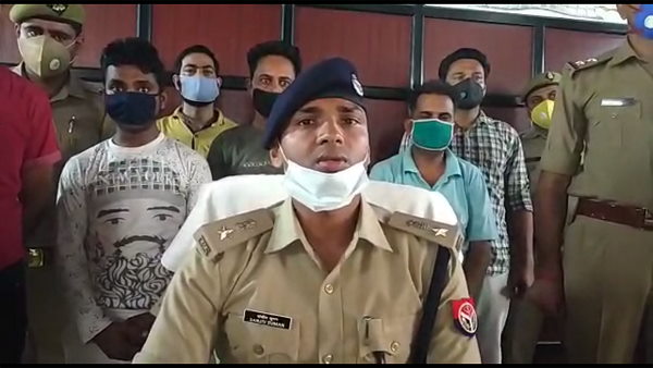 Watch: father give money to neighbors for murder of son, hapur police reveals the case Watch: father give money to neighbors for murder of son, hapur police reveals the case