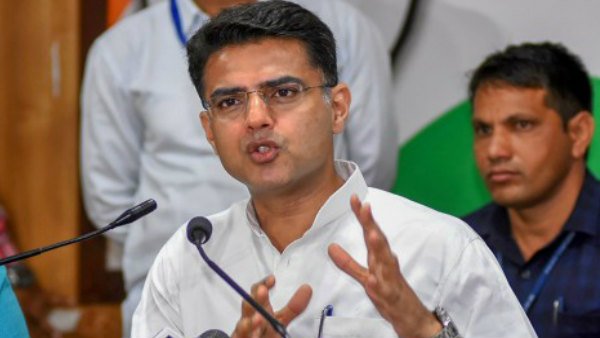 पायलट खेमा अपमान से नाराज