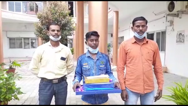 इस तरह 14 साल के बच्चे ने बच्ची बचाई