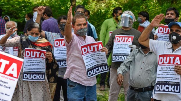 केजरीवाल सरकार अपने 12 कॉलेजों में लोगों की सैलरी क्यों नहीं दे रही? केजरीवाल सरकार अपने 12 कॉलेजों में लोगों की सैलरी क्यों नहीं दे रही?