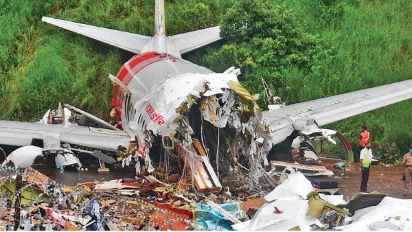 wide body aircraft at Kozhikode Airport during the monsoon season has been banned wide body aircraft at Kozhikode Airport during the monsoon season has been banned