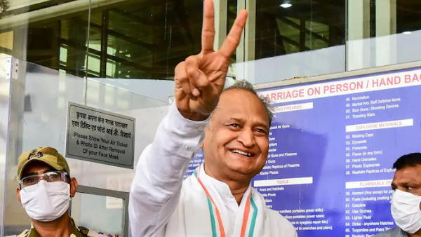 भाजपा हमारी सरकार को गिरा नहीं पाएगी: गहलोत