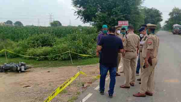 agra bus hijack: Mastermind Pradeep Gupta handcuffed by police agra bus hijack: Mastermind Pradeep Gupta handcuffed by police