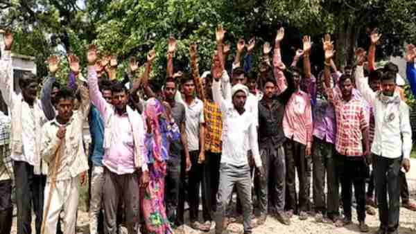 कमलेश को उसके प्रेमी राकेश के घर से पकड़ा