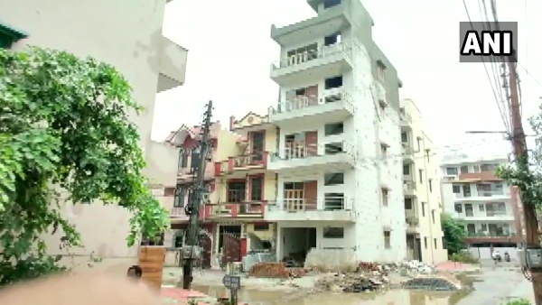 four storey building in Gurugram bent on one side, Haryana, Gurugram, rain, weather, हरियाणा, गुरुग्राम, बारिश four storey building in Gurugram bent on one side, Haryana, Gurugram, rain, weather, हरियाणा, गुरुग्राम, बारिश