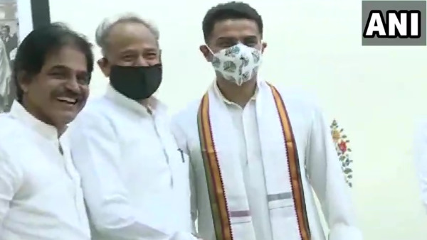 Sachin Pilot reaches CM Ashok Gehlots residence, to attend Congress Legislature Party Sachin Pilot reaches CM Ashok Gehlots residence, to attend Congress Legislature Party