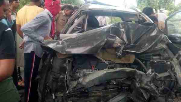 Four people died in road accident in Bulandshahr district of Uttar Pradesh Four people died in road accident in Bulandshahr district of Uttar Pradesh
