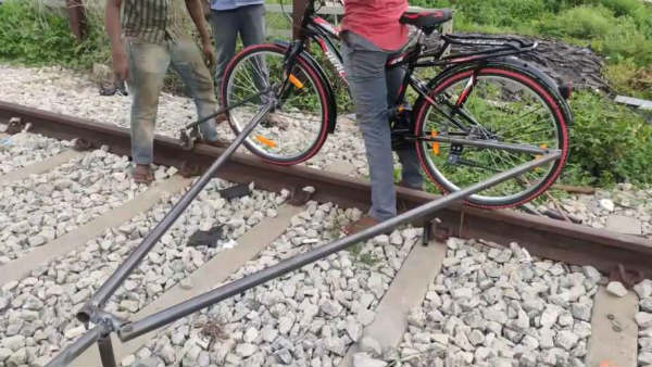 रेलवे अपने कर्मचारियों के लिए लेकर आया रेल साइकिल, जानिए क्या है इसकी खासियत रेलवे अपने कर्मचारियों के लिए लेकर आया रेल साइकिल, जानिए क्या है इसकी खासियत