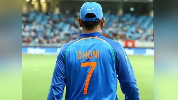 छक्का लगाओ और पचास का नोट पाओ