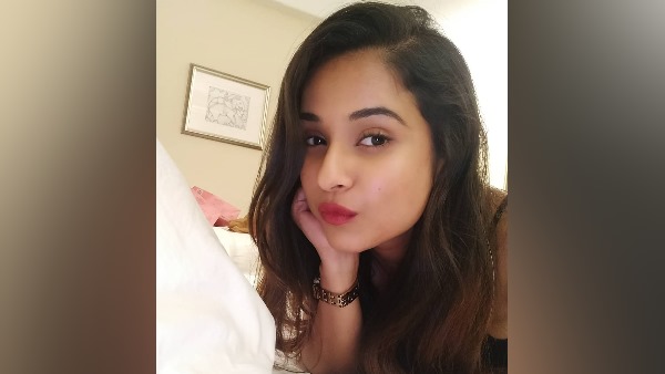 बेहद खास दोस्तों के अलावा कोई और नहीं था मौजूद