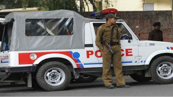 दिल्ली पुलिस ने फौरन मुंबई पुलिस को किया अलर्ट
