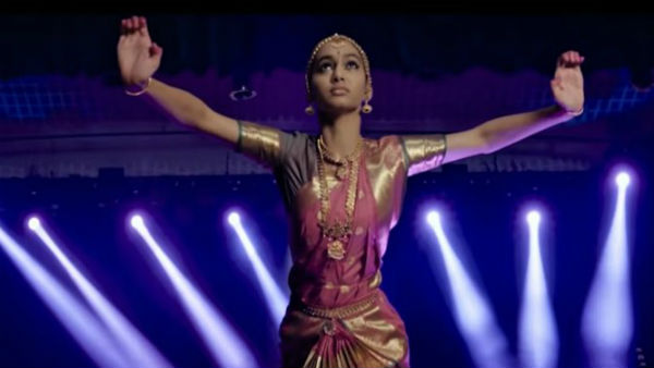 लीड रोल नसीरुद्दीन शाह और शबाना ने निभाया है