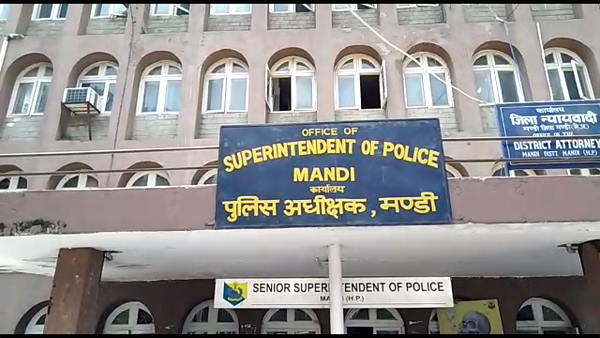 पोते ने मार डाली दादी