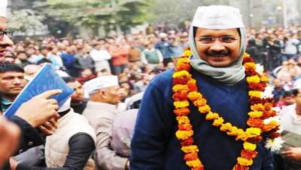 2013 दिल्ली विधानसभा चुनाव में AAP को कांग्रेस की डमी पार्टी कहा गया