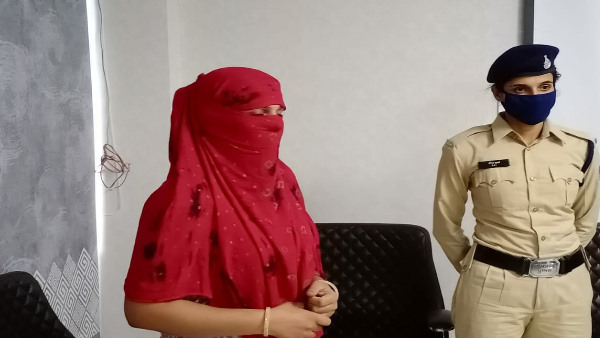 26 जुलाई को थी कोर्ट मैरिज