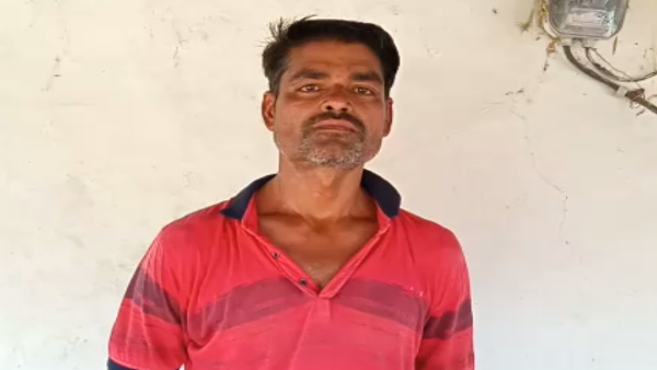 सुबह से शाम तक घात लगाकर बैठा