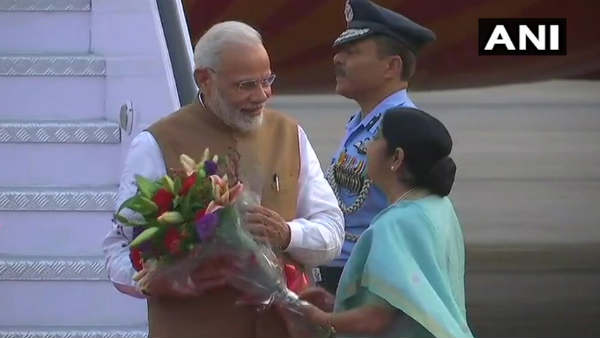 सुषमा स्वराज की पहली पुण्यतिथि पर पीएम मोदी ने किया नमन, कुछ इस तरह किया याद सुषमा स्वराज की पहली पुण्यतिथि पर पीएम मोदी ने किया नमन, कुछ इस तरह किया याद