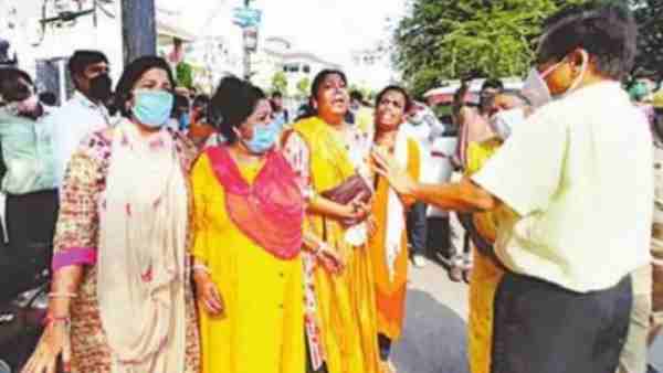 कृष्णानगर पुलिस ने लौटा दिया था