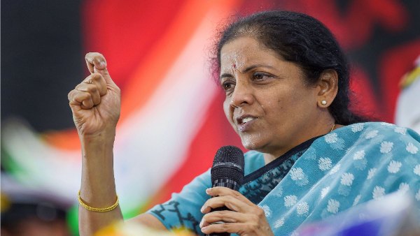 रातोंरात इस तरह की अधिसूचना ने उनकी योजनाओं पर पानी फेर दिया