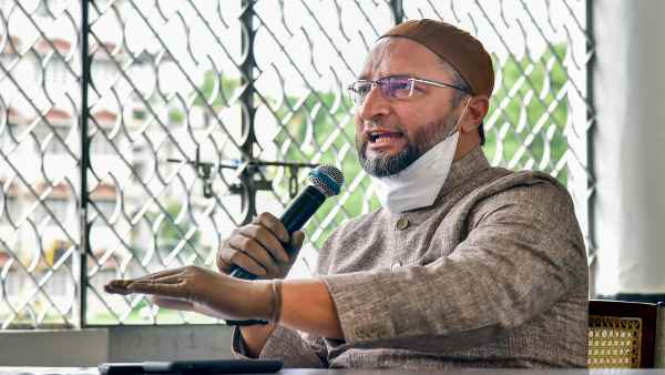 Gau rakshak terror is forcing Muslims to live fearing for lives - Owaisi attacked Modi government Gau rakshak terror is forcing Muslims to live fearing for lives - Owaisi attacked Modi government