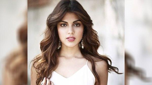 ईडी ने रिया से की 8 घंटे तक पूछताछ