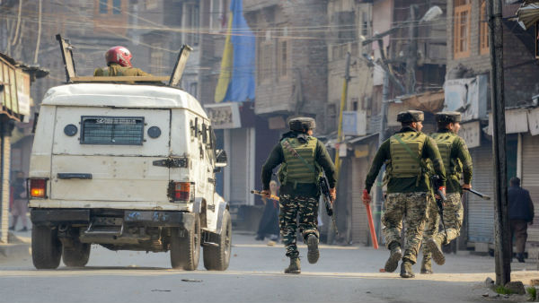 कश्मीर में सेना, पुलिस और अर्द्धसैनिक बलों के बीच तारतम्यता दिखी