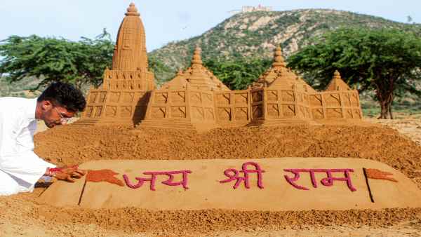 विपक्ष को 'तारीख' भी बताना था
