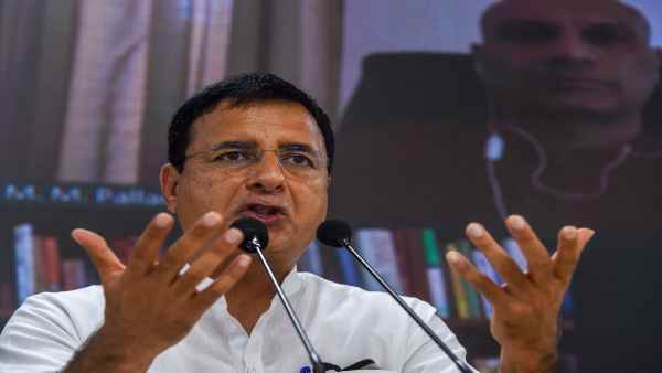 पैंगोंग त्सो की घटना पर कांग्रेस का पीएम मोदी पर हमला