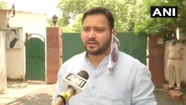 rjd, tejashwi yadav, bihar government, ljp leader chirag paswan, chirag paswan, ljp, lok janshakti party, bihar, bihar cm nitish kumar, nitish kumar, bollywood actor, sushant singh rajput case, sushant singh rajput, cbi, cbi probe in sushant case, sushant singh rajput case investigation, एसलेजी नेता चिराग पासवान, चिराग पासवान, बिहार सीएम, लोक जनशक्ति पार्टी, नीतीश कुमार, सीबीआई, सुशांत सिंह राजपूत, बॉलीवुड, सीबीआई, बिहार सरकार, तेजस्वी यादव आरजेडी rjd, tejashwi yadav, bihar government, ljp leader chirag paswan, chirag paswan, ljp, lok janshakti party, bihar, bihar cm nitish kumar, nitish kumar, bollywood actor, sushant singh rajput case, sushant singh rajput, cbi, cbi probe in sushant case, sushant singh rajput case investigation, एसलेजी नेता चिराग पासवान, चिराग पासवान, बिहार सीएम, लोक जनशक्ति पार्टी, नीतीश कुमार, सीबीआई, सुशांत सिंह राजपूत, बॉलीवुड, सीबीआई, बिहार सरकार, तेजस्वी यादव आरजेडी