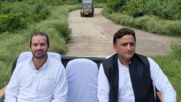 tej pratap yadav visits etawah lion safari with akhilesh yadav tej pratap yadav visits etawah lion safari with akhilesh yadav