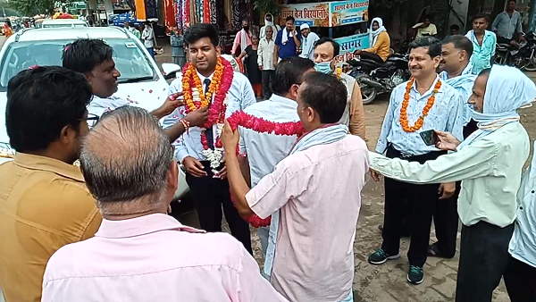 दादा ने कहा- 20 साल पोते को दूर रखा