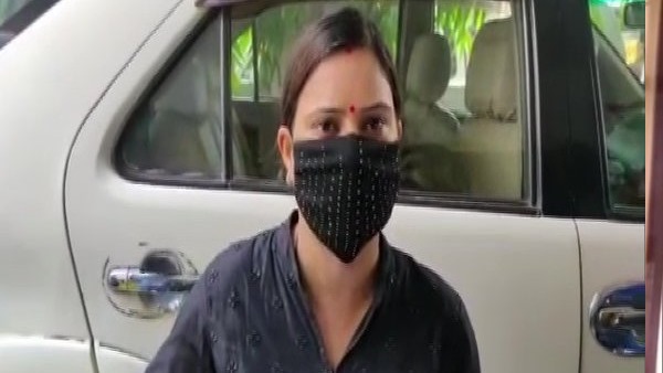 विजय मिश्रा की बेटी ने कहा- विकास दुबे जैसा फेक एनकाउंटर मत कीजिए