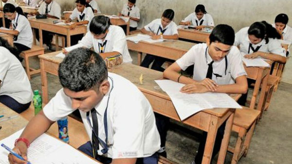छात्रों द्वारा डाउनलोड किए गए एडमिट कार्ड छपी है सारी गाइडलाइंस