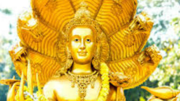 कुछ न कुछ जरूर मिलता है...
