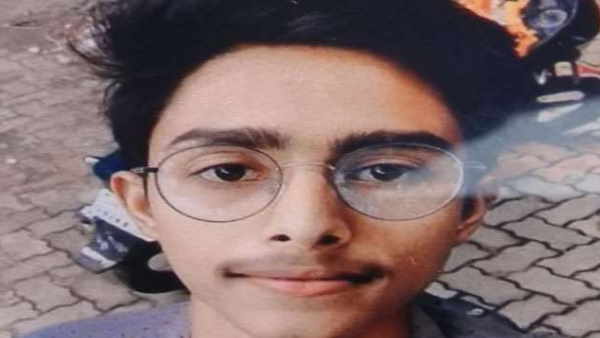 वाटर फॉल में डूबा युवक