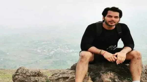 bollywood actor akshat utkarsh died in mumbai family alleged murder bollywood actor akshat utkarsh died in mumbai family alleged murder