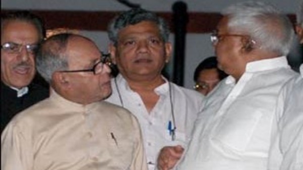 जब लालू पर भड़के थे प्रणब दा