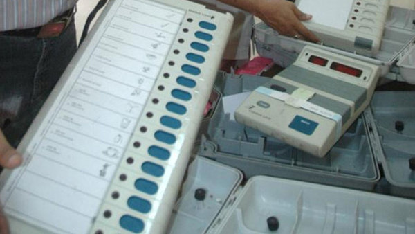 चुनाव जरूरी है कि जान की हिफाजत ?