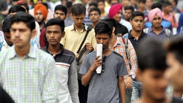 आर्थिकी और रोजगार मुहैया कराने की भाषा