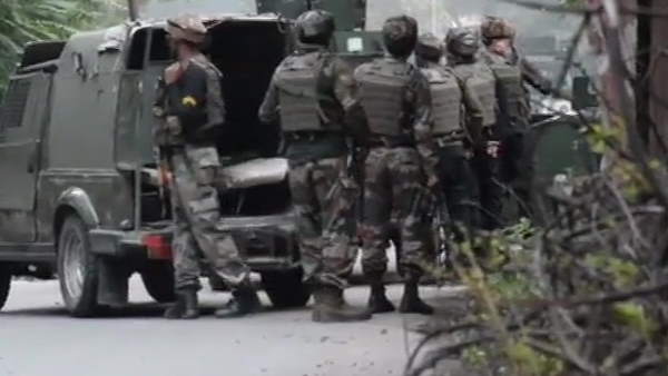 ammu kashmir Two army men including Major injured in landmine blast along LoC in Rajouri district ammu kashmir Two army men including Major injured in landmine blast along LoC in Rajouri district