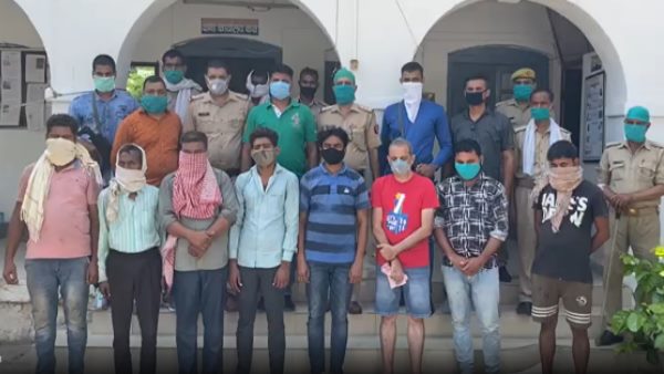 fake petrol factory busted in agra 8 handcuffed by police fake petrol factory busted in agra 8 handcuffed by police